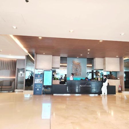 Shore One Condotel At Mall Of Asia, Philippines Пасай Екстериор снимка