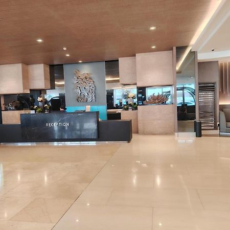Shore One Condotel At Mall Of Asia, Philippines Пасай Екстериор снимка