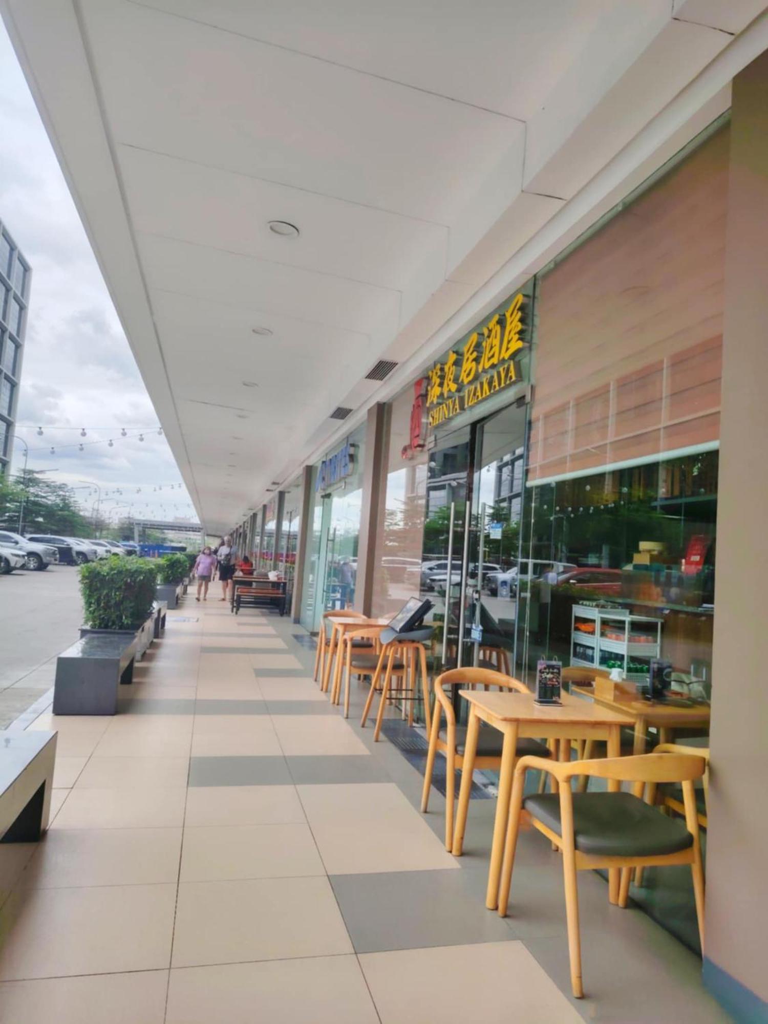 Shore One Condotel At Mall Of Asia, Philippines Пасай Екстериор снимка
